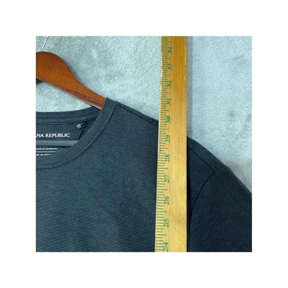 NWT Banana Republic Men's XL Black Luxe Touch Tee Shirt